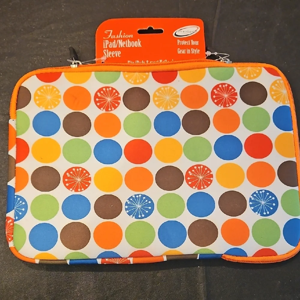 Colorful Polka Dot iPad/Netbook Sleeve - Multicolor